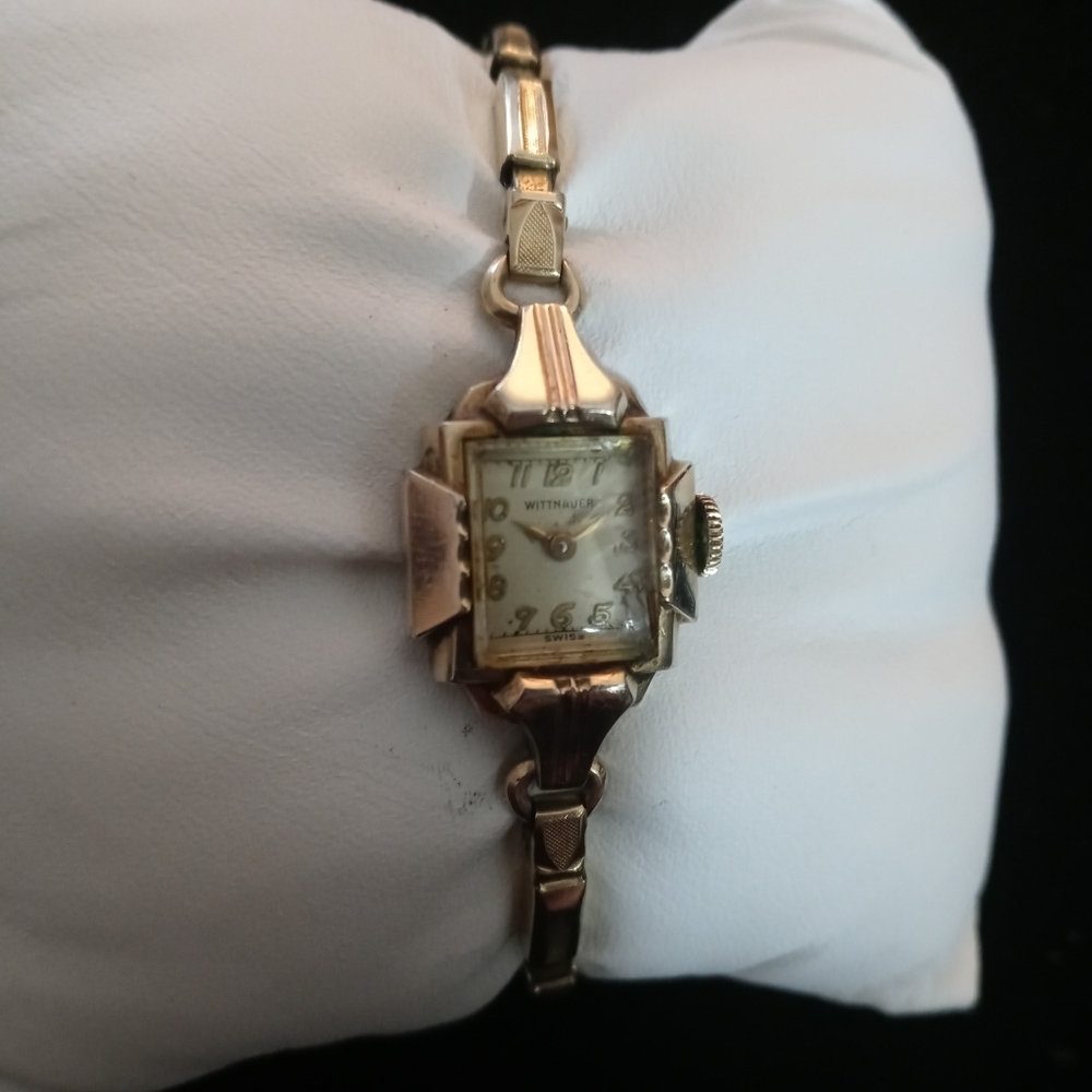 Vintage wittnauer rolled gold ladies watch